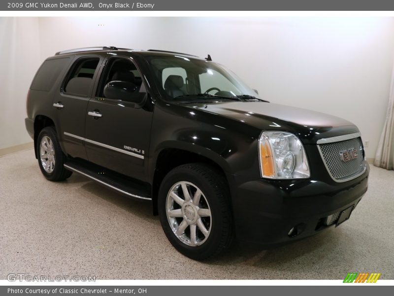 Onyx Black / Ebony 2009 GMC Yukon Denali AWD