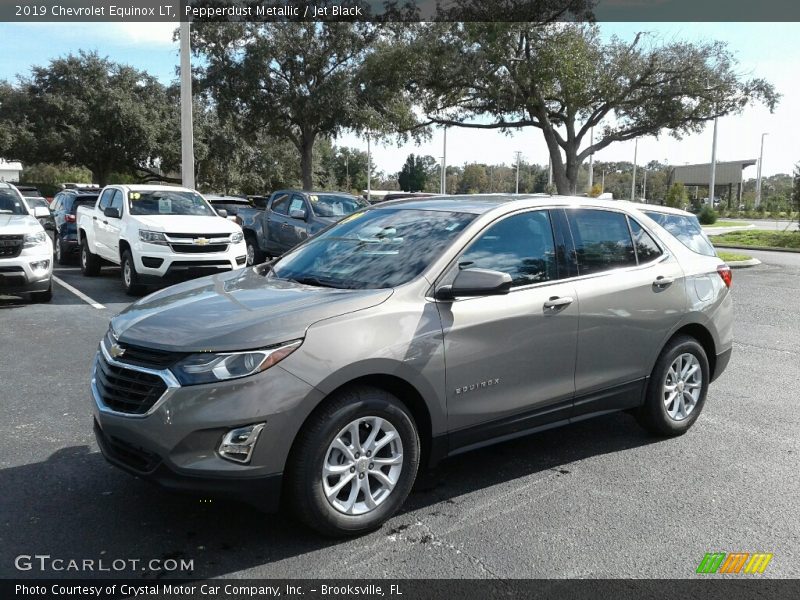 Pepperdust Metallic / Jet Black 2019 Chevrolet Equinox LT