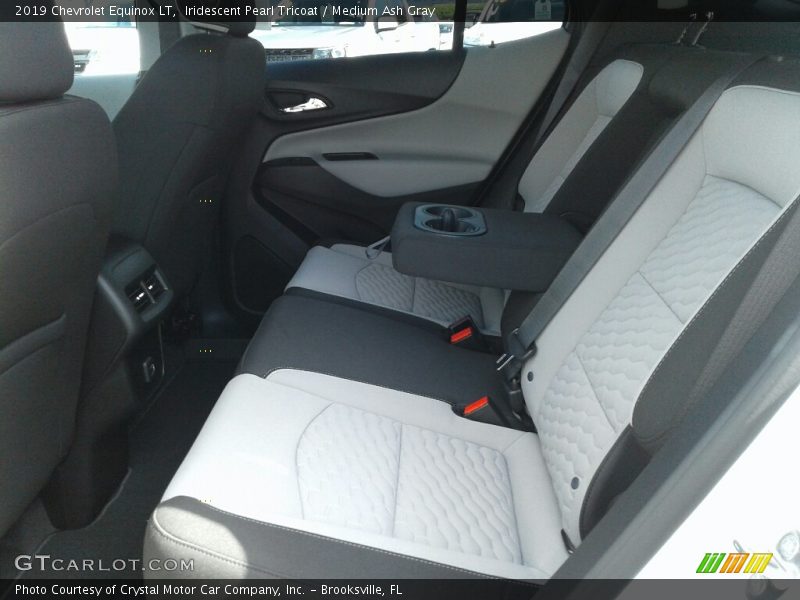 Iridescent Pearl Tricoat / Medium Ash Gray 2019 Chevrolet Equinox LT