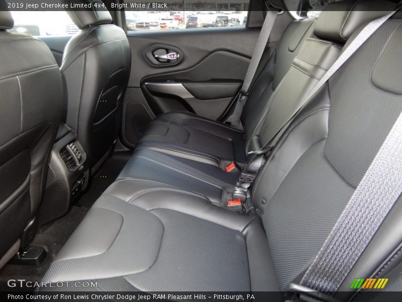 Bright White / Black 2019 Jeep Cherokee Limited 4x4