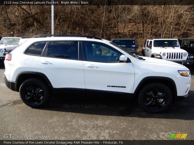 Bright White / Black 2019 Jeep Cherokee Latitude Plus 4x4