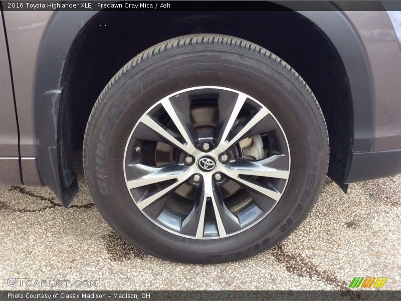 Predawn Gray Mica / Ash 2016 Toyota Highlander XLE