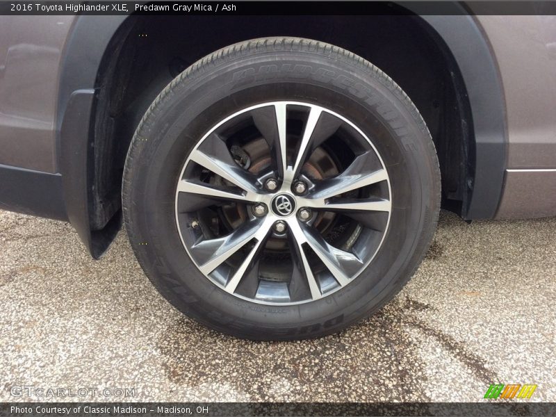 Predawn Gray Mica / Ash 2016 Toyota Highlander XLE