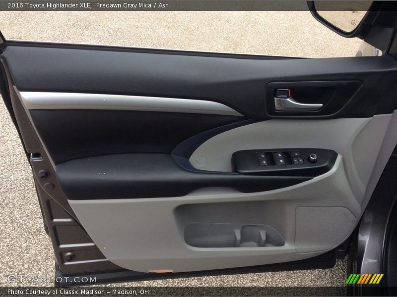 Predawn Gray Mica / Ash 2016 Toyota Highlander XLE