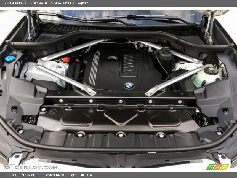 Alpine White / Cognac 2019 BMW X5 xDrive40i