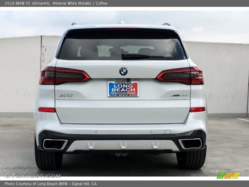 Mineral White Metallic / Coffee 2019 BMW X5 xDrive40i