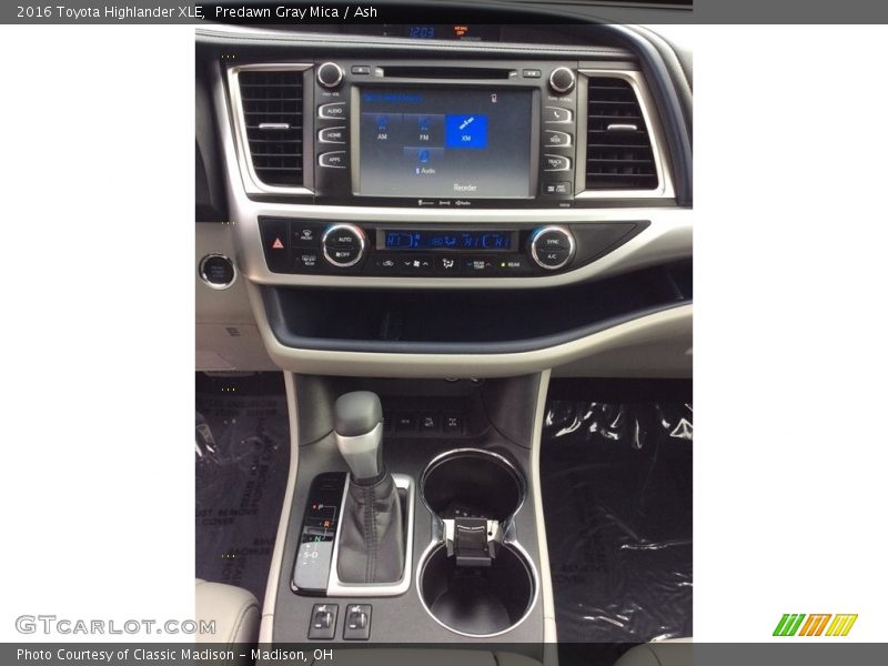 Predawn Gray Mica / Ash 2016 Toyota Highlander XLE