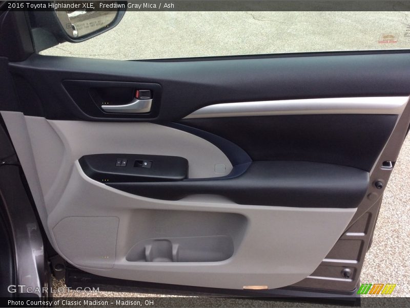 Predawn Gray Mica / Ash 2016 Toyota Highlander XLE