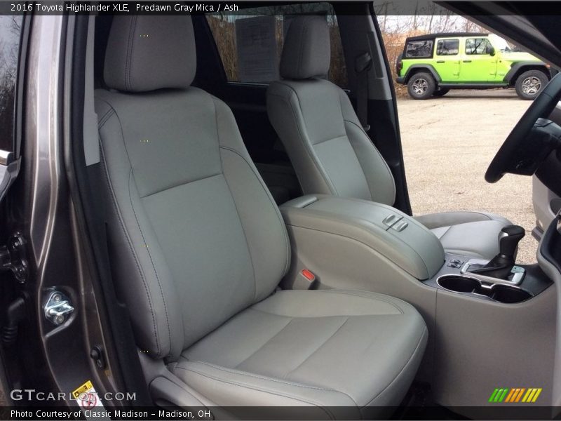 Predawn Gray Mica / Ash 2016 Toyota Highlander XLE
