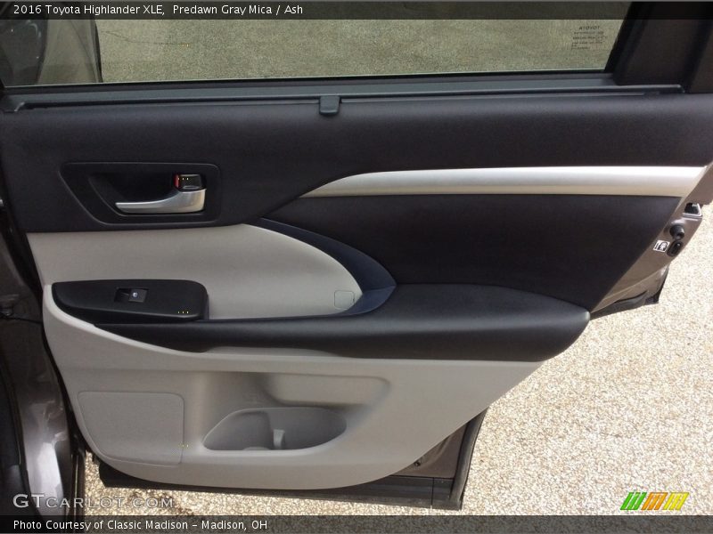 Predawn Gray Mica / Ash 2016 Toyota Highlander XLE