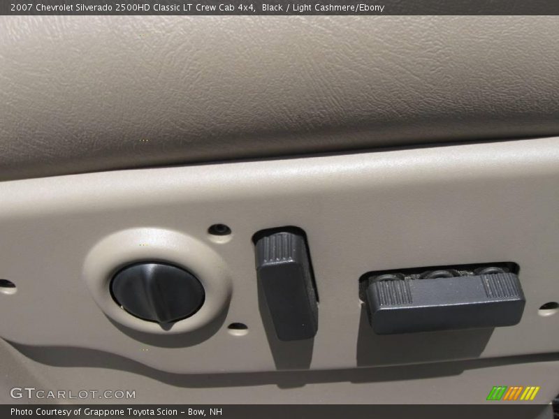 Black / Light Cashmere/Ebony 2007 Chevrolet Silverado 2500HD Classic LT Crew Cab 4x4