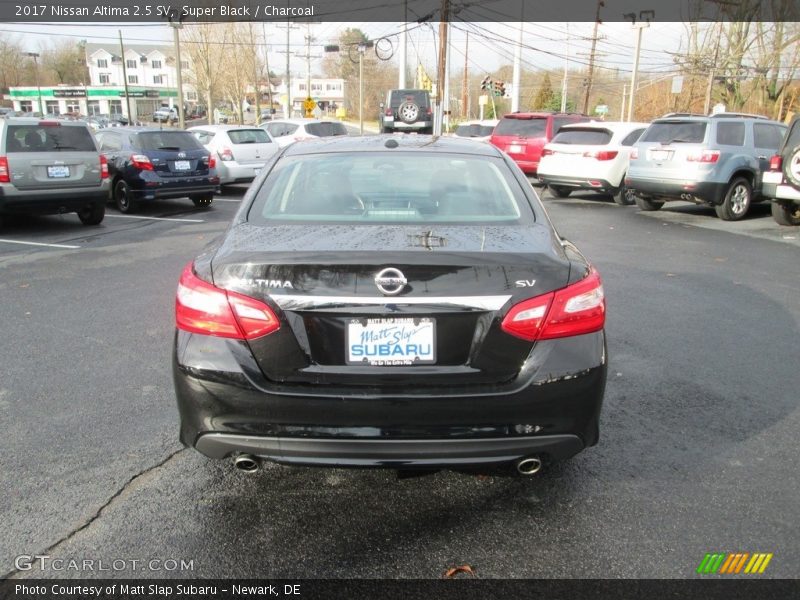 Super Black / Charcoal 2017 Nissan Altima 2.5 SV