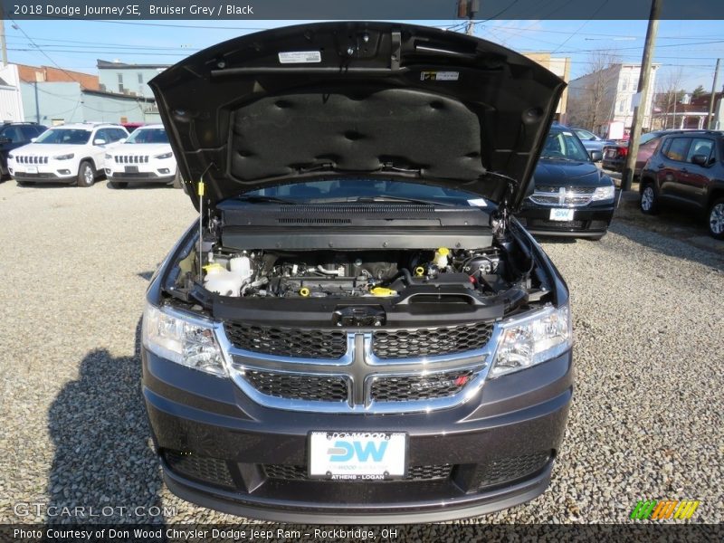 Bruiser Grey / Black 2018 Dodge Journey SE
