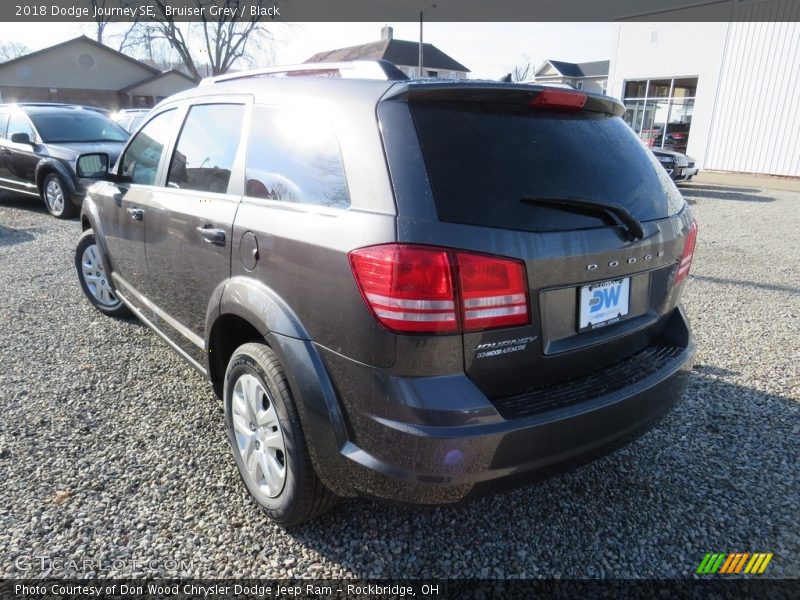 Bruiser Grey / Black 2018 Dodge Journey SE
