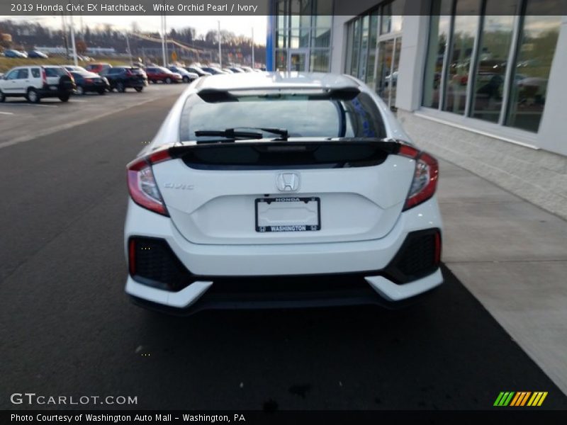White Orchid Pearl / Ivory 2019 Honda Civic EX Hatchback
