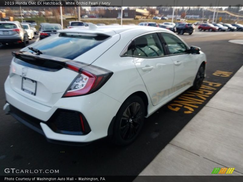 White Orchid Pearl / Ivory 2019 Honda Civic EX Hatchback