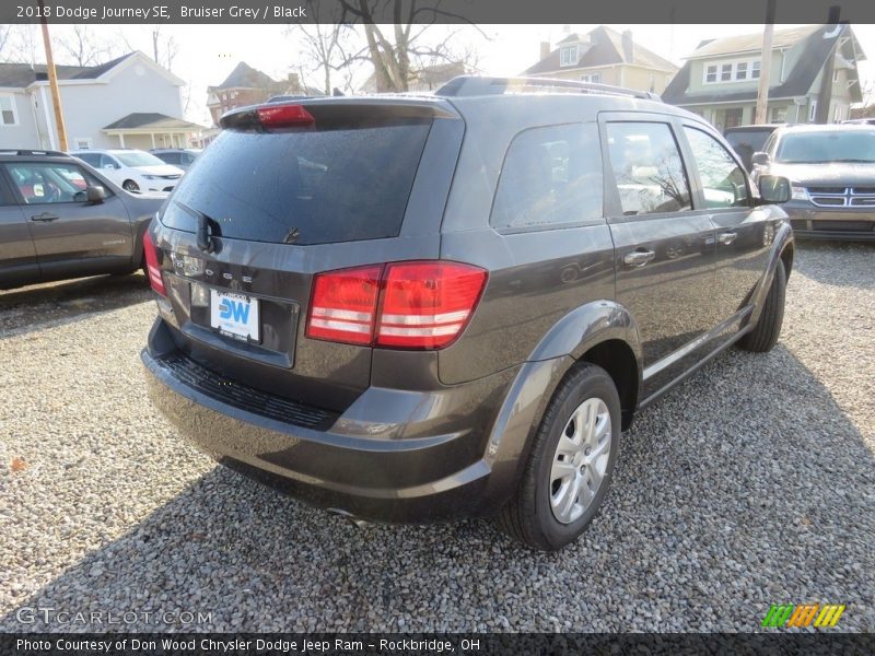 Bruiser Grey / Black 2018 Dodge Journey SE