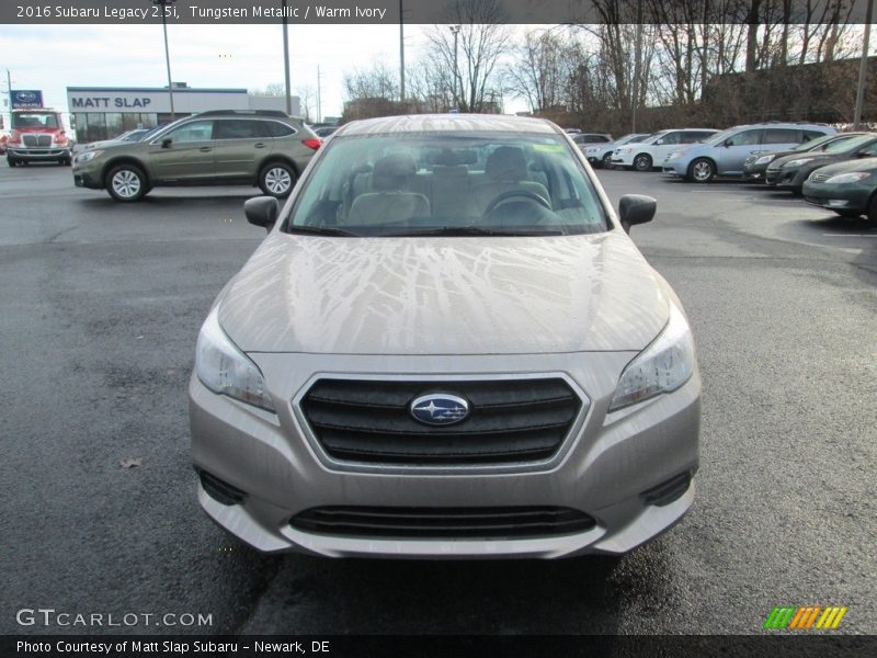Tungsten Metallic / Warm Ivory 2016 Subaru Legacy 2.5i