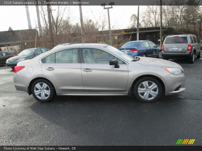 Tungsten Metallic / Warm Ivory 2016 Subaru Legacy 2.5i