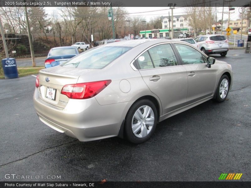 Tungsten Metallic / Warm Ivory 2016 Subaru Legacy 2.5i