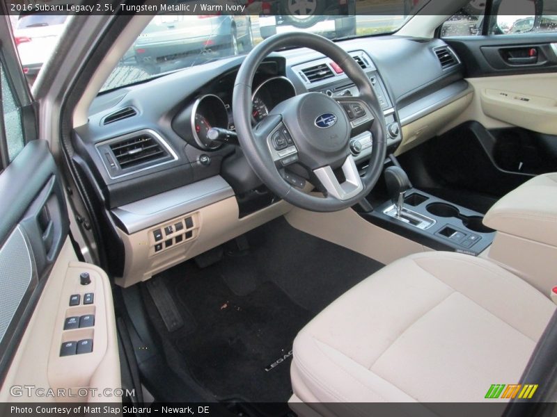 Tungsten Metallic / Warm Ivory 2016 Subaru Legacy 2.5i