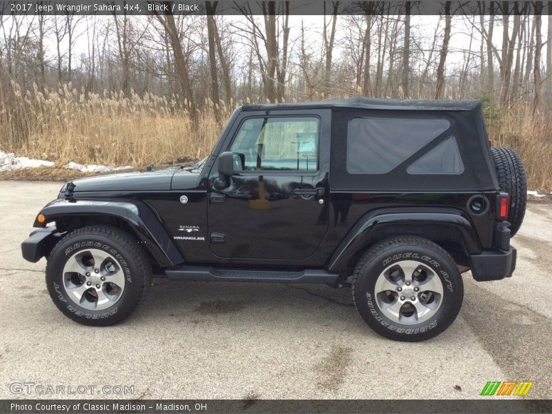 Black / Black 2017 Jeep Wrangler Sahara 4x4