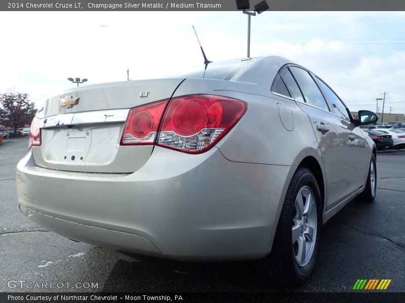 Champagne Silver Metallic / Medium Titanium 2014 Chevrolet Cruze LT