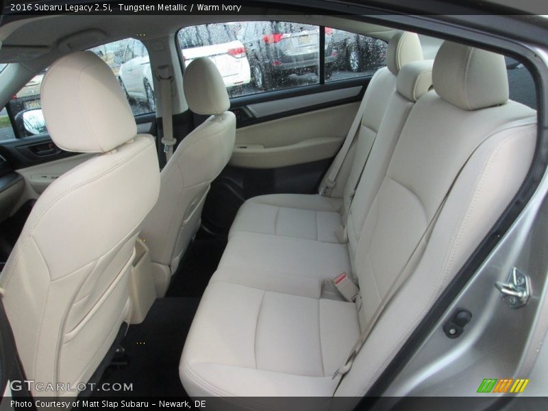 Tungsten Metallic / Warm Ivory 2016 Subaru Legacy 2.5i