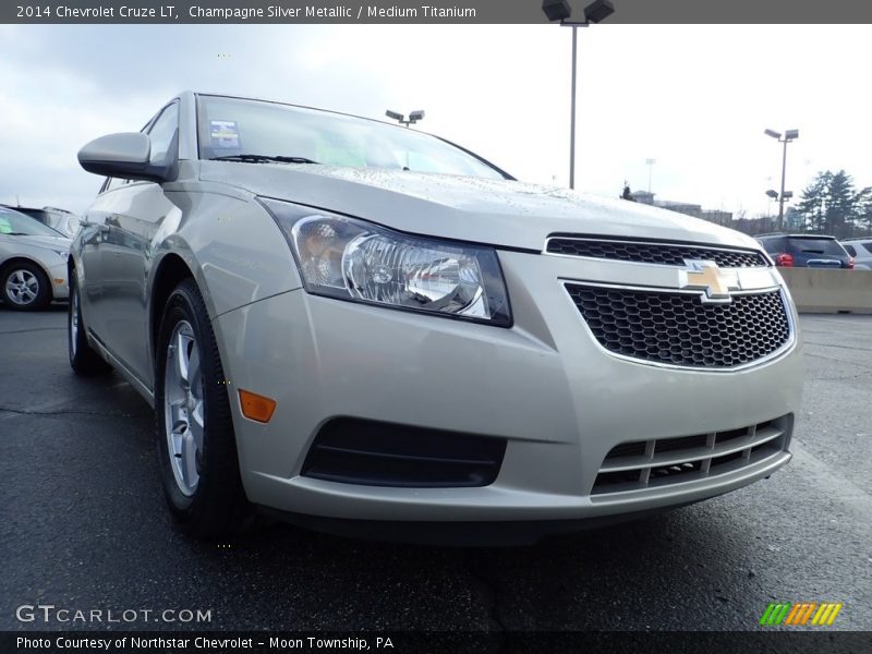 Champagne Silver Metallic / Medium Titanium 2014 Chevrolet Cruze LT