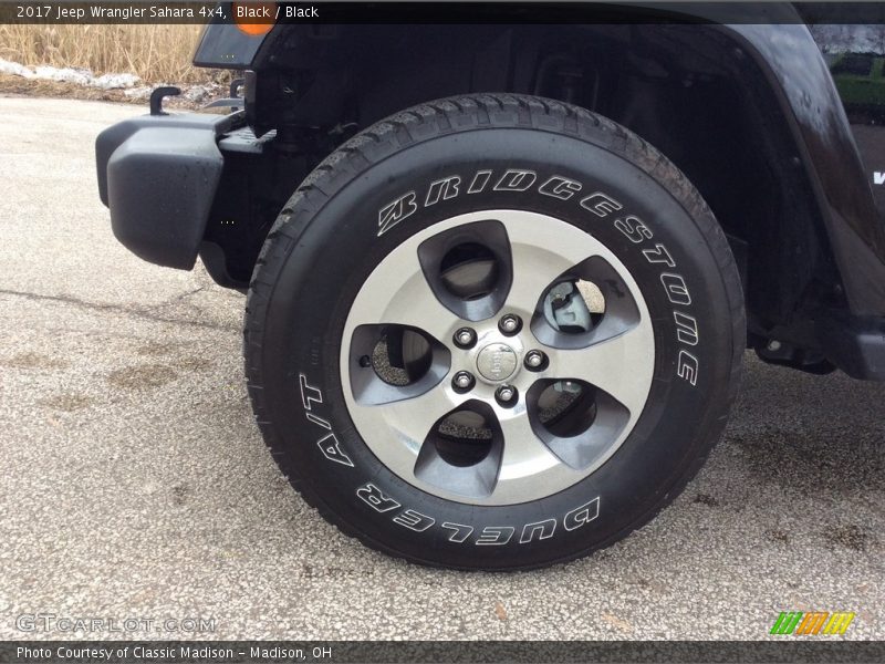 Black / Black 2017 Jeep Wrangler Sahara 4x4