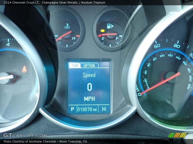 Champagne Silver Metallic / Medium Titanium 2014 Chevrolet Cruze LT