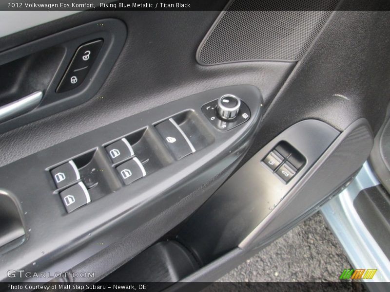 Rising Blue Metallic / Titan Black 2012 Volkswagen Eos Komfort