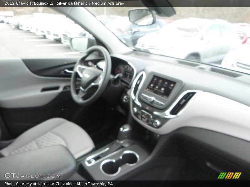 Silver Ice Metallic / Medium Ash Gray 2019 Chevrolet Equinox LS