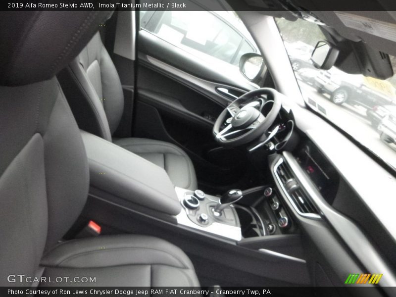 Imola Titanium Metallic / Black 2019 Alfa Romeo Stelvio AWD