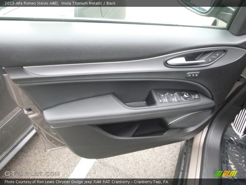 Imola Titanium Metallic / Black 2019 Alfa Romeo Stelvio AWD