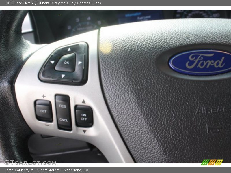 Mineral Gray Metallic / Charcoal Black 2013 Ford Flex SE