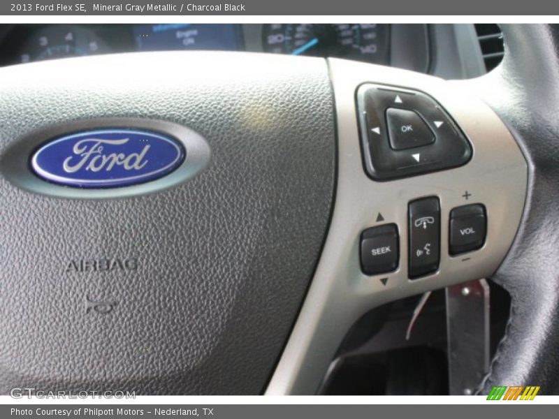 Mineral Gray Metallic / Charcoal Black 2013 Ford Flex SE