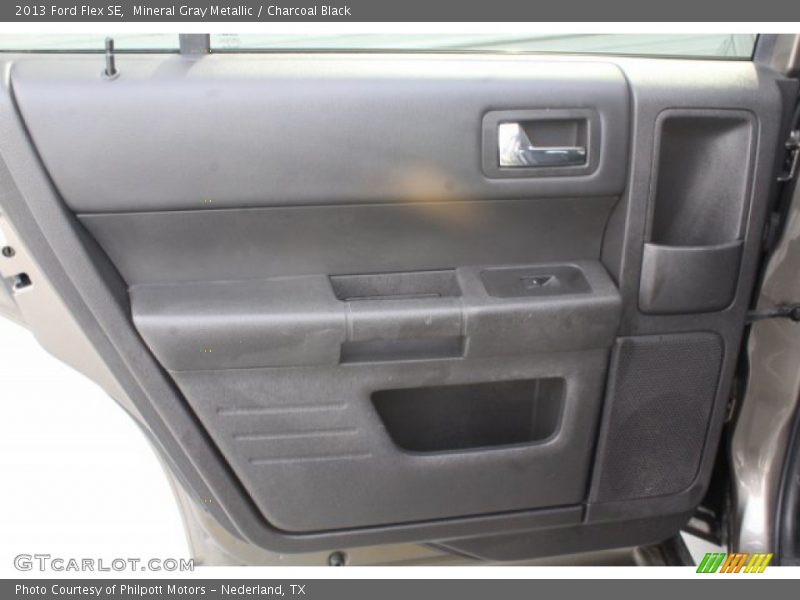Mineral Gray Metallic / Charcoal Black 2013 Ford Flex SE
