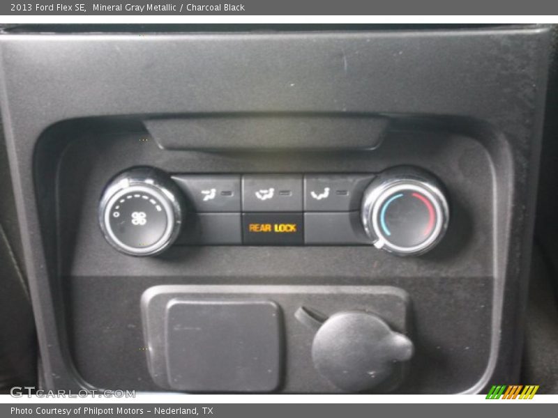 Mineral Gray Metallic / Charcoal Black 2013 Ford Flex SE