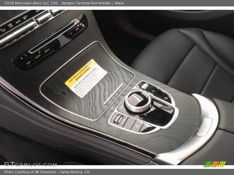 designo Cardinal Red Metallic / Black 2018 Mercedes-Benz GLC 300