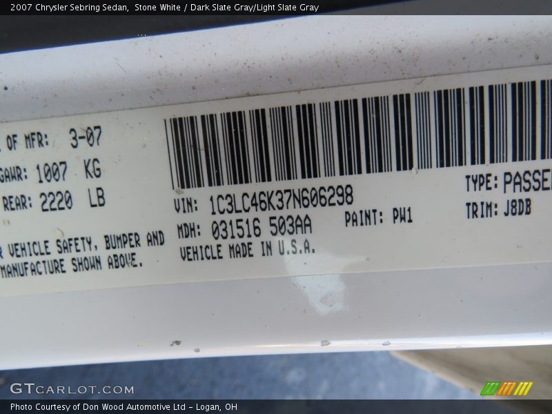 Stone White / Dark Slate Gray/Light Slate Gray 2007 Chrysler Sebring Sedan