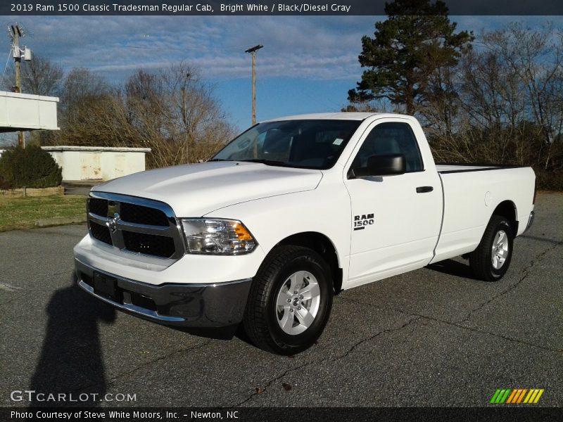 Bright White / Black/Diesel Gray 2019 Ram 1500 Classic Tradesman Regular Cab
