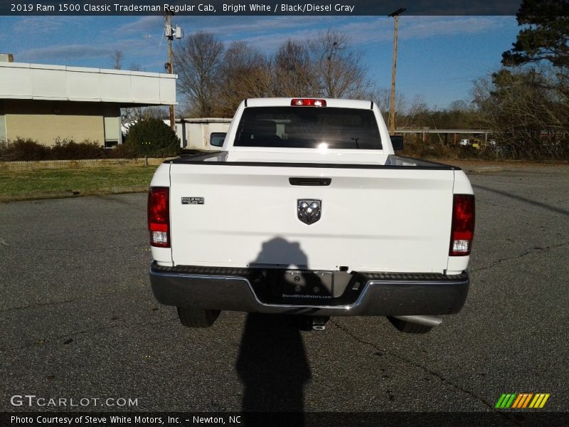 Bright White / Black/Diesel Gray 2019 Ram 1500 Classic Tradesman Regular Cab