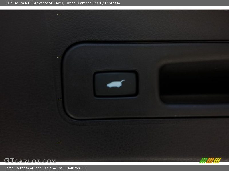 White Diamond Pearl / Espresso 2019 Acura MDX Advance SH-AWD