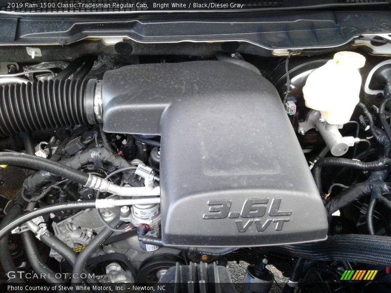 Bright White / Black/Diesel Gray 2019 Ram 1500 Classic Tradesman Regular Cab