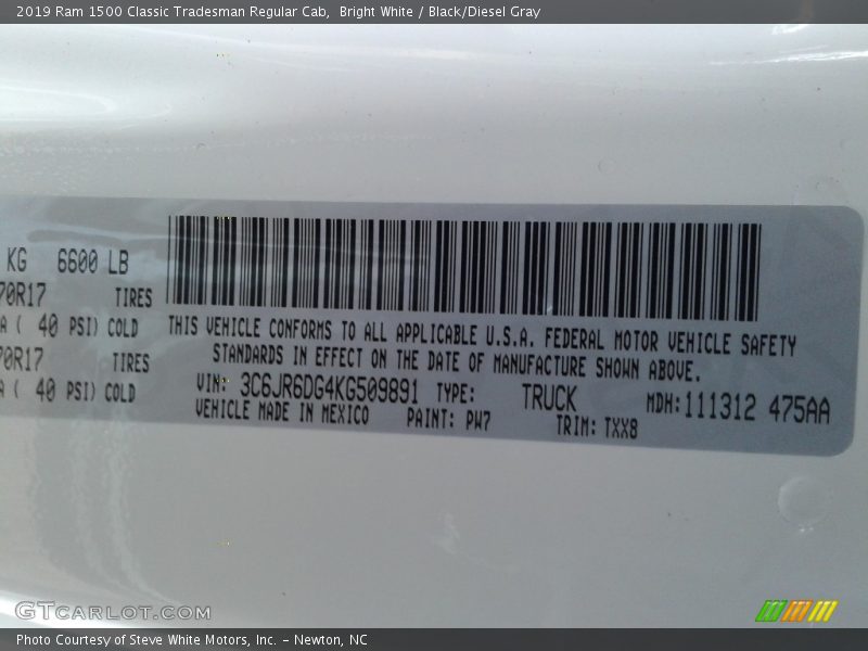 Bright White / Black/Diesel Gray 2019 Ram 1500 Classic Tradesman Regular Cab