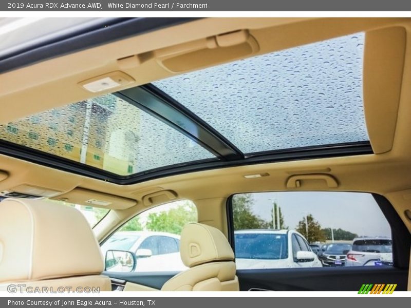 White Diamond Pearl / Parchment 2019 Acura RDX Advance AWD