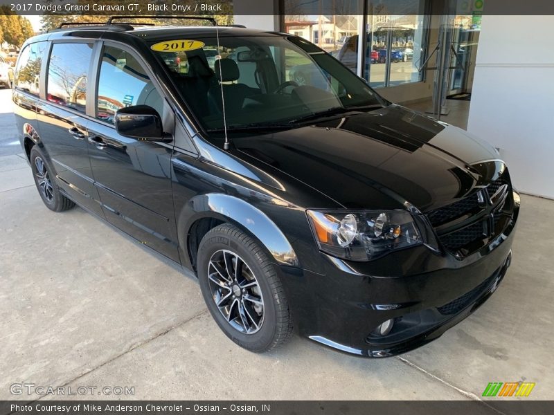 Black Onyx / Black 2017 Dodge Grand Caravan GT