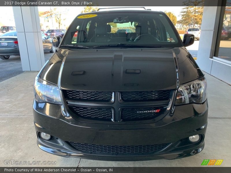 Black Onyx / Black 2017 Dodge Grand Caravan GT