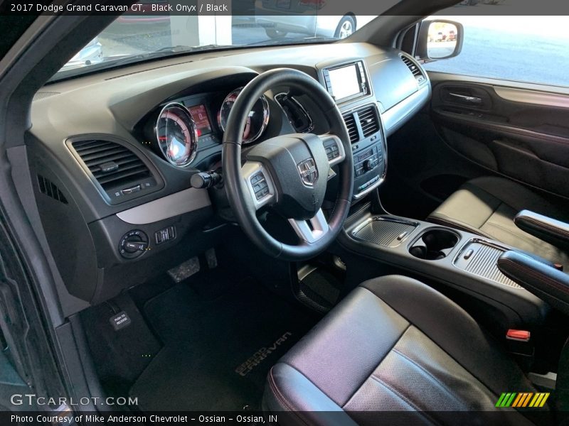 Black Onyx / Black 2017 Dodge Grand Caravan GT